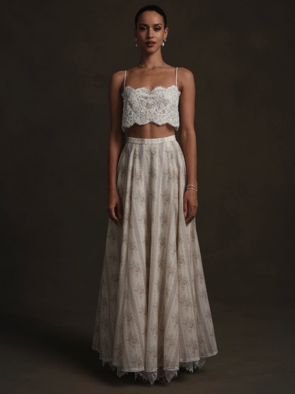 V. Chapman The Shiloh Top in White 00 - Picture 4 of 10